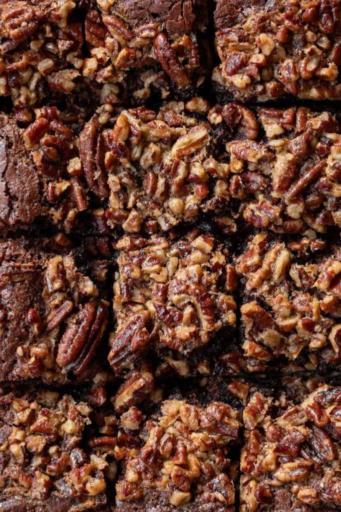 close up of the tops of the sliced pecan pie brownies