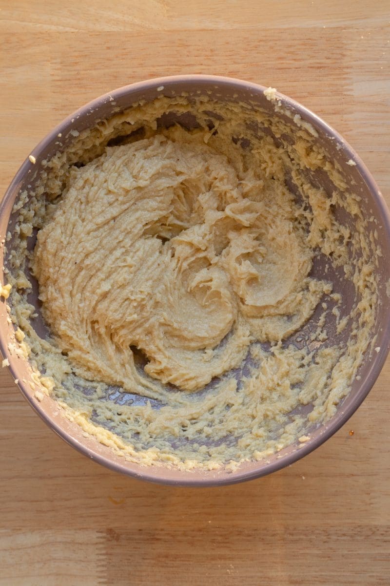 The butter, sugar, eggs & vanilla beaten together in a mixing bowl.