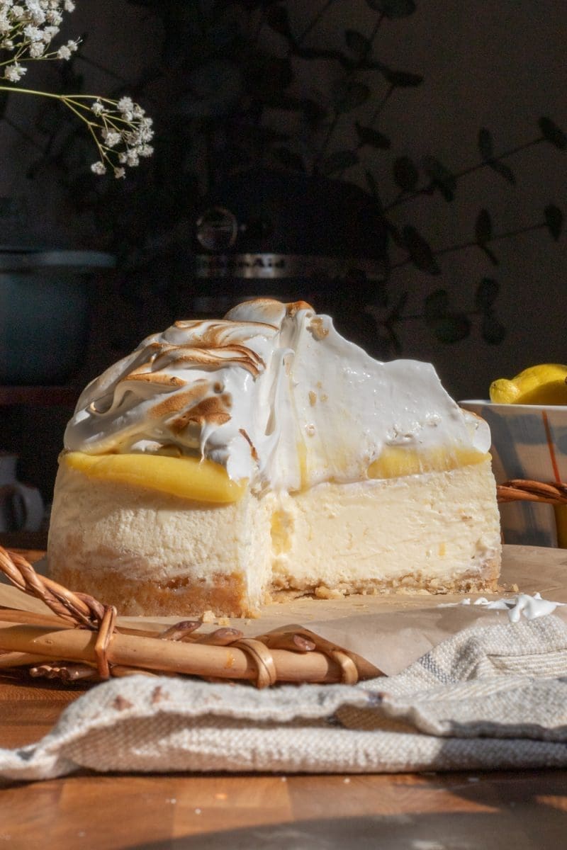 Lemon Meringue Cheesecake