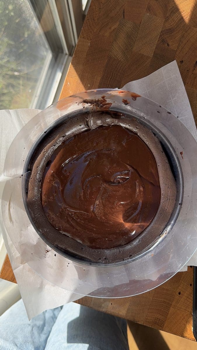 Assembling the cake.