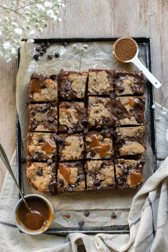 Flat lay of the pumpkin spice caramel cookie bars