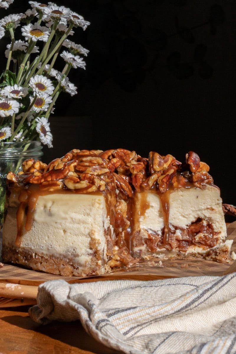 Apple Pecan Pie Cheesecake