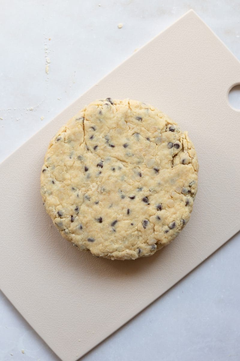 The dough shaped into a 6" circle.