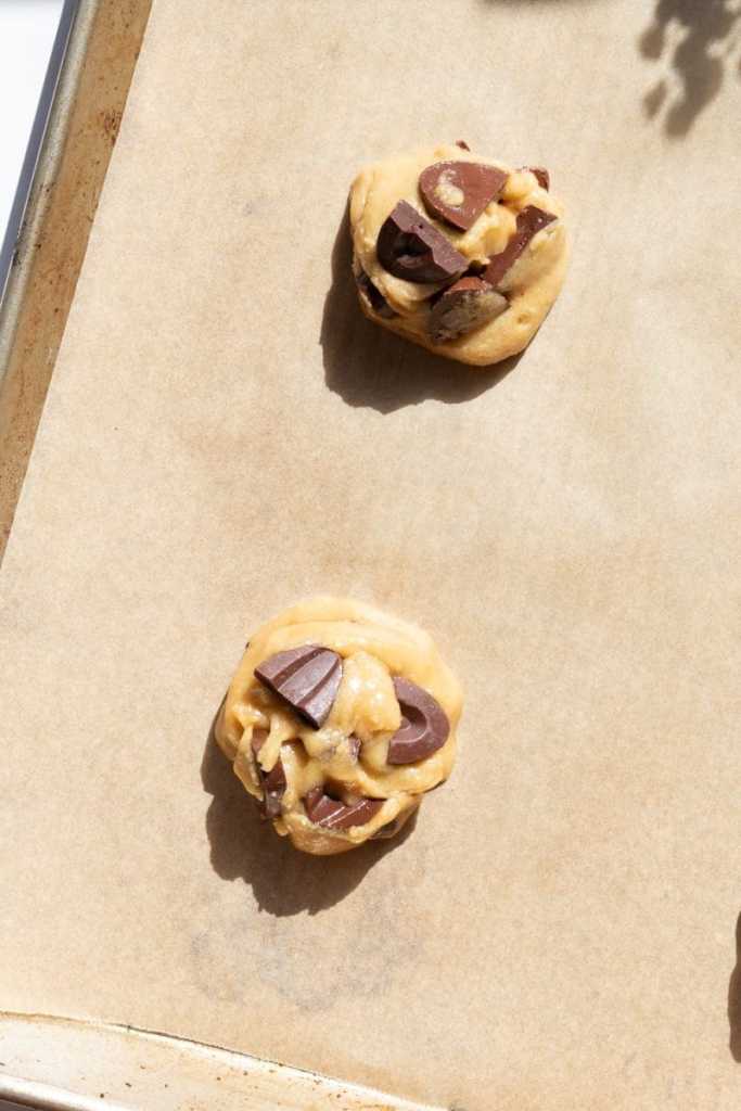 close up of the cookies on a baking tray prior to baking