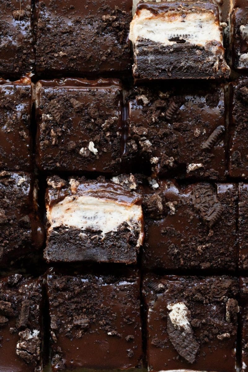 Close up of the cross-section of the cookies and cream brownies.