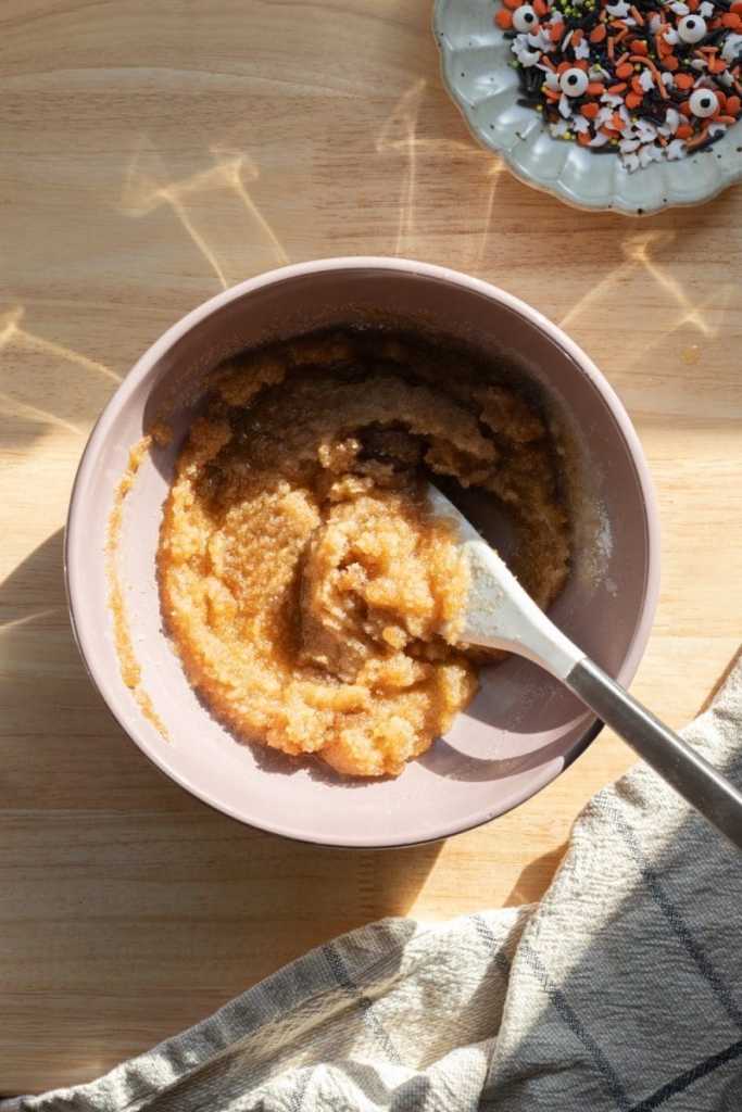 The butter and sugars mixed together.