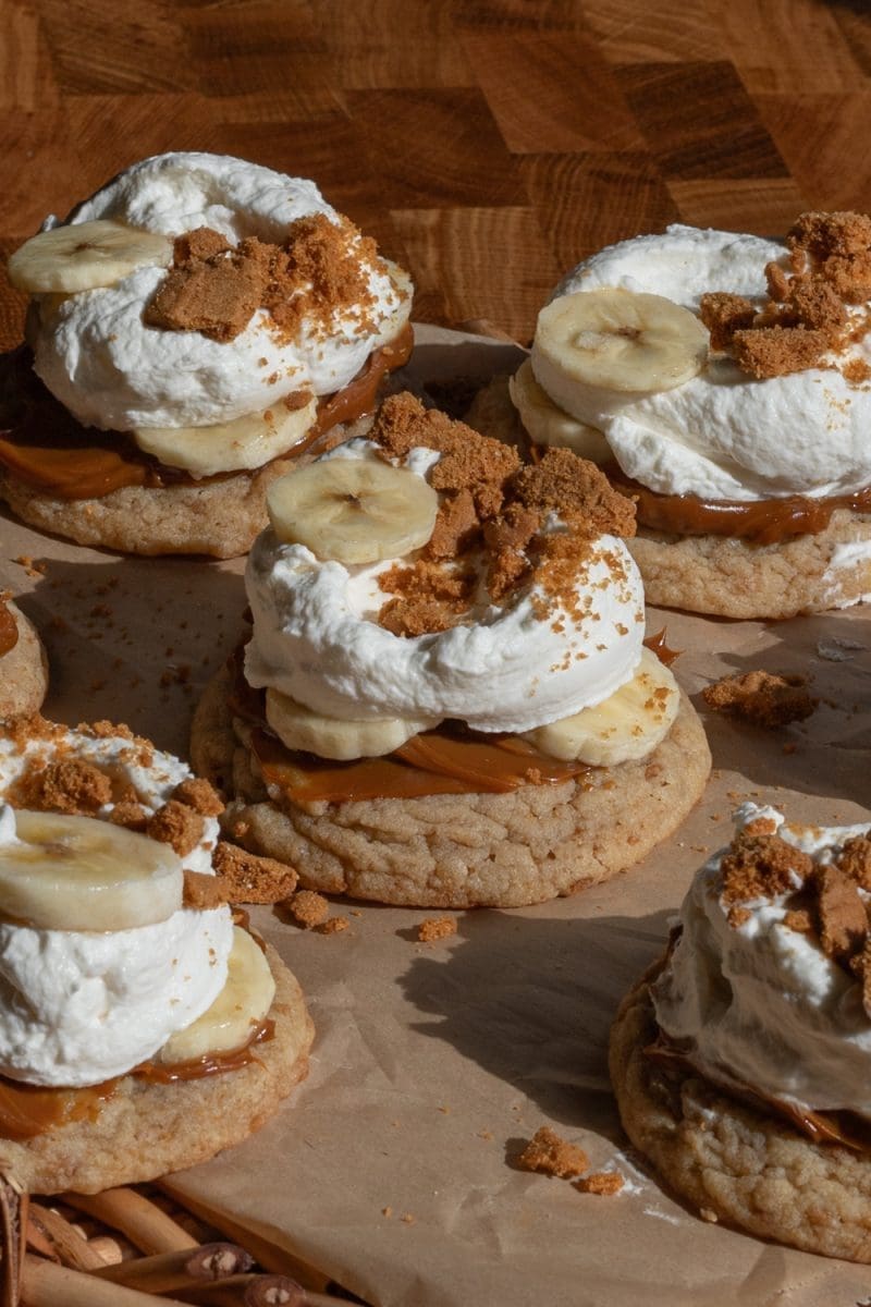 Close up of the banoffee pie cookies