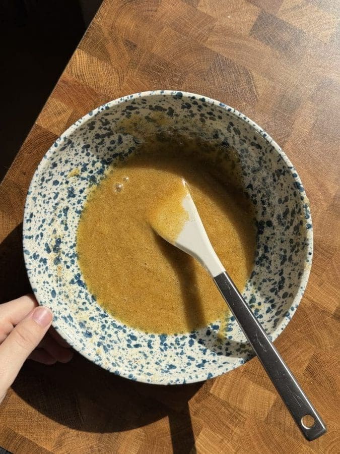 The wet ingredients mixed together.